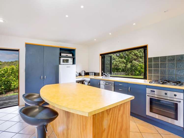 19 Clements Road Matapouri_5