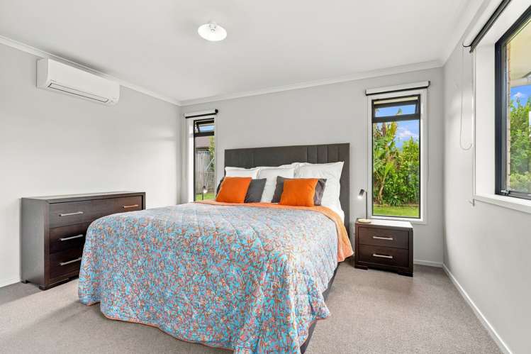 3 Michel Colombon Close Maunu_12