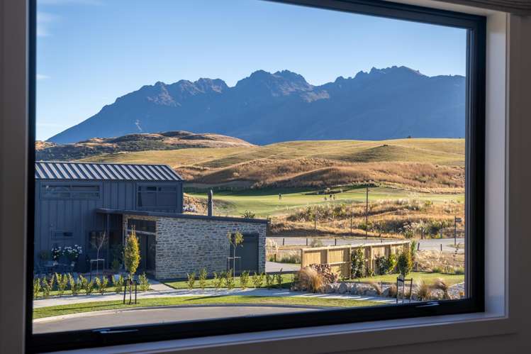 38 Shelduck Road Jacks Point_17