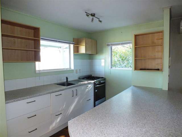 64 D'Oyly Drive Stanmore Bay_3