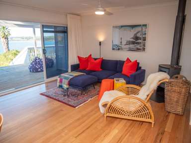 21 Grey Street East_3