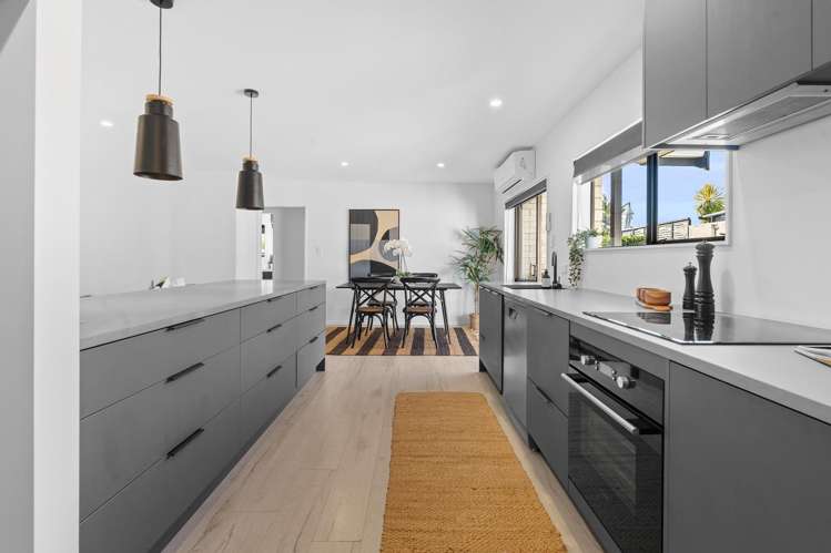 2/99 Riverside Road Orewa_2