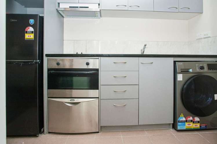 1013/135 Hobson Street Auckland Central_4