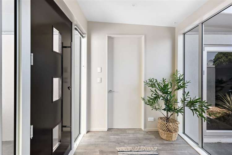 11 Linkwater Way Parklands_23