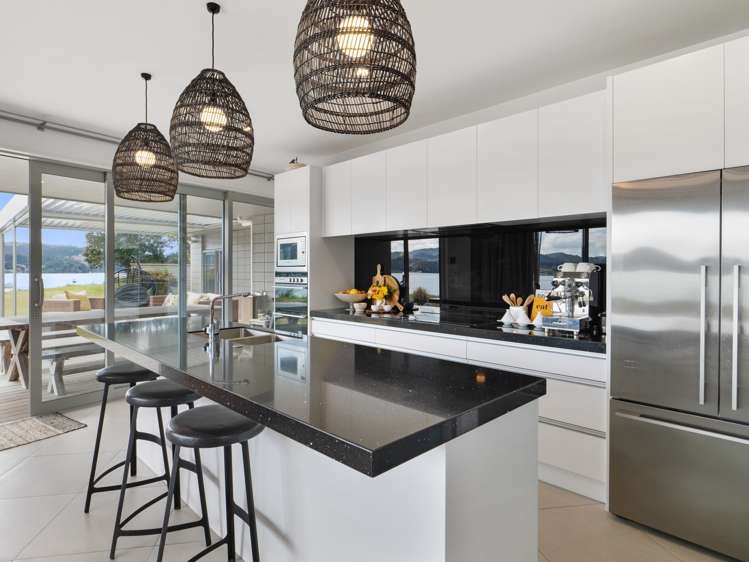 251 Omaha Drive Omaha_10