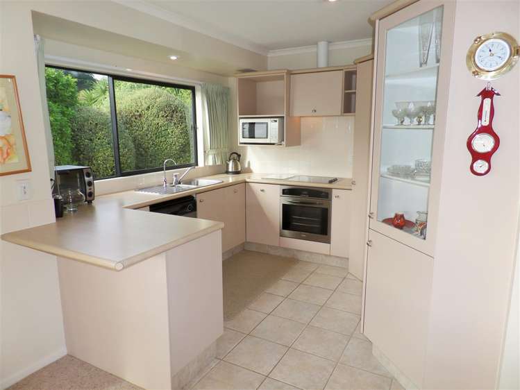 6 Hawk Place Welcome Bay_8