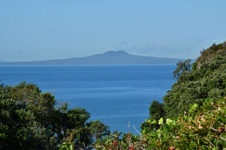 977 Whangaparaoa Road Tindalls Beach_6