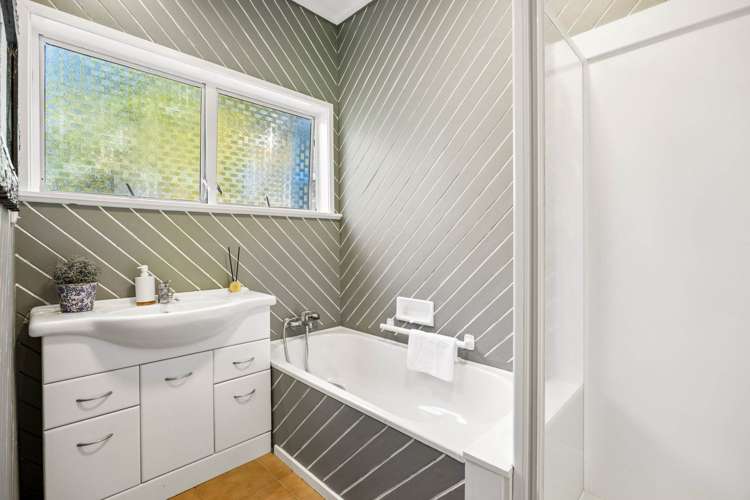 10 Hasbury Avenue Epsom_17