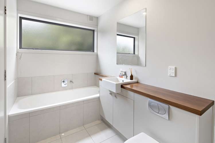 8b Orleans Street Ngaio_12