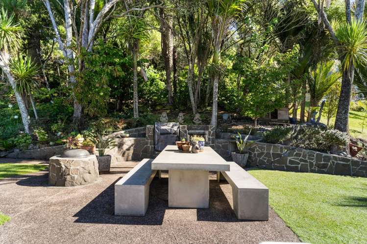 865 West Coast Road Oratia_14