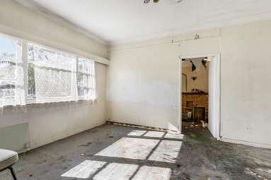 449 Ellerslie-Panmure Highway_4
