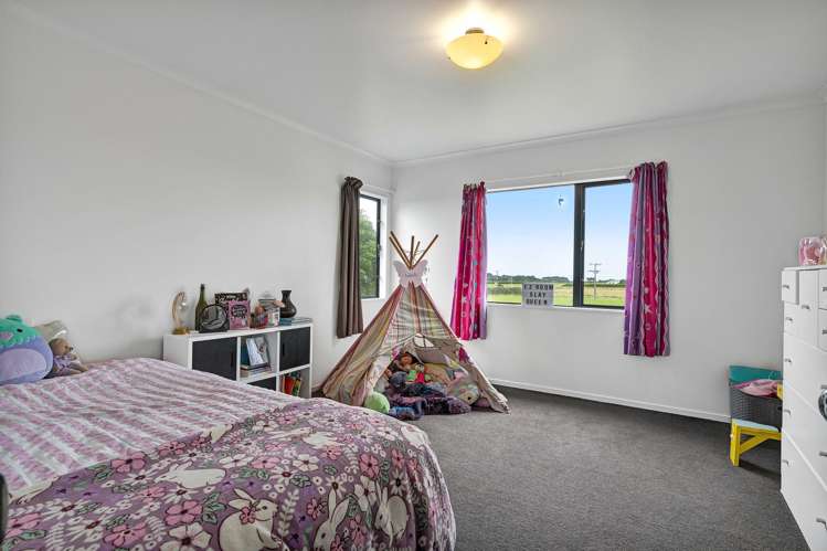 1544 South Road Manutahi_17