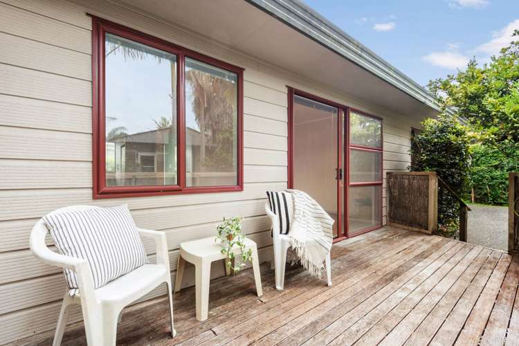 18 Triangle Road Massey_18