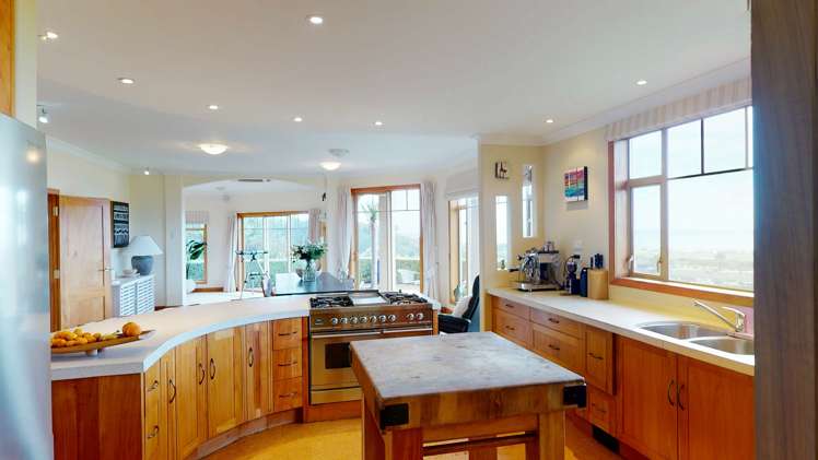 30 Kaiangaroa Place Bay View_5