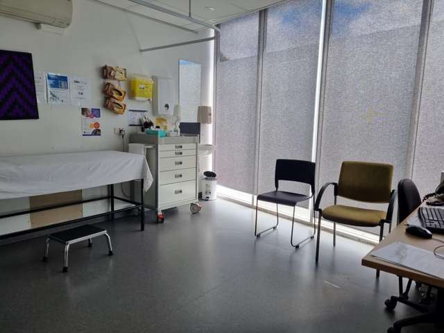 Whole Ground Floor, 45 Rugby Street Te Aro_4