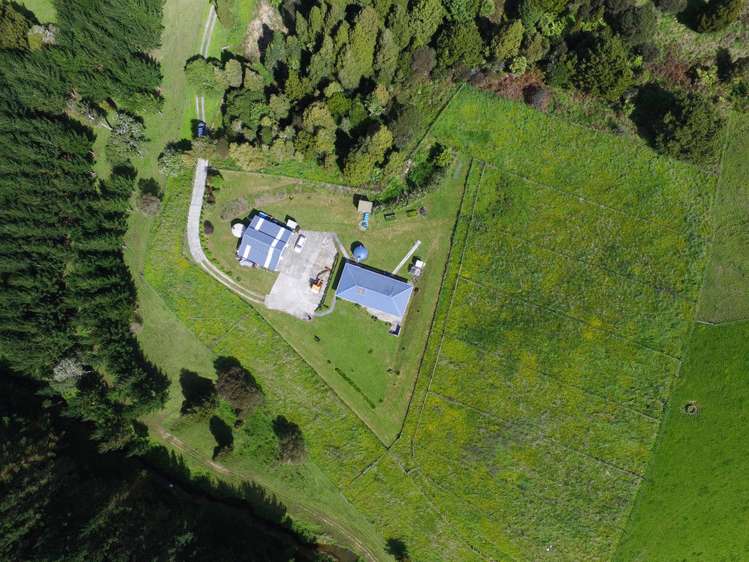 28 Komokoriki Hill Road Makarau_19