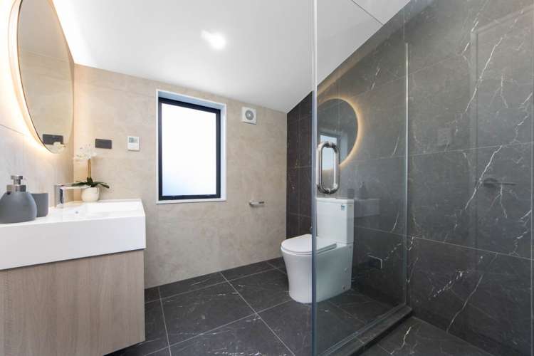 13D Rock Isle Road Torbay_10