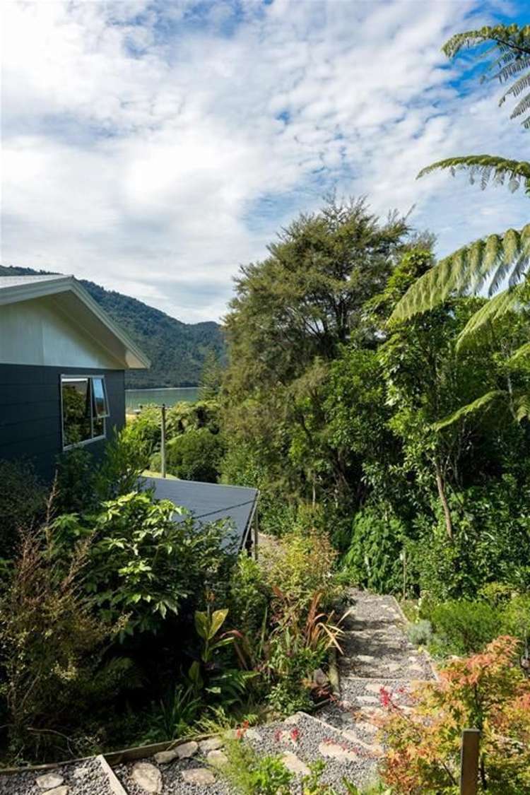 35 Belvue Bay Road Havelock_14