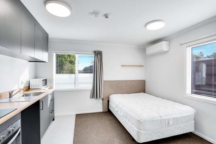 Unit1 3/13 Crescent Court_4