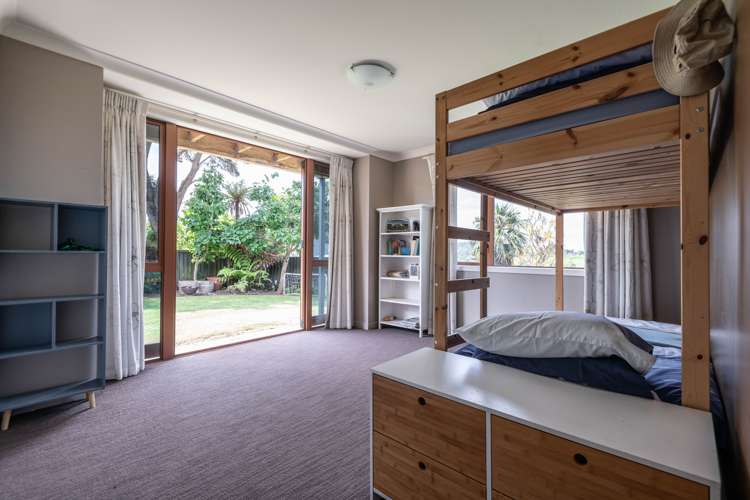 1 Lorenzen Bay Road Raglan_14