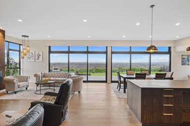11 Whitton Way_1