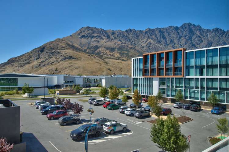 214 Ramada Remarkables Park, 24 Hawthorne Drive Frankton_9