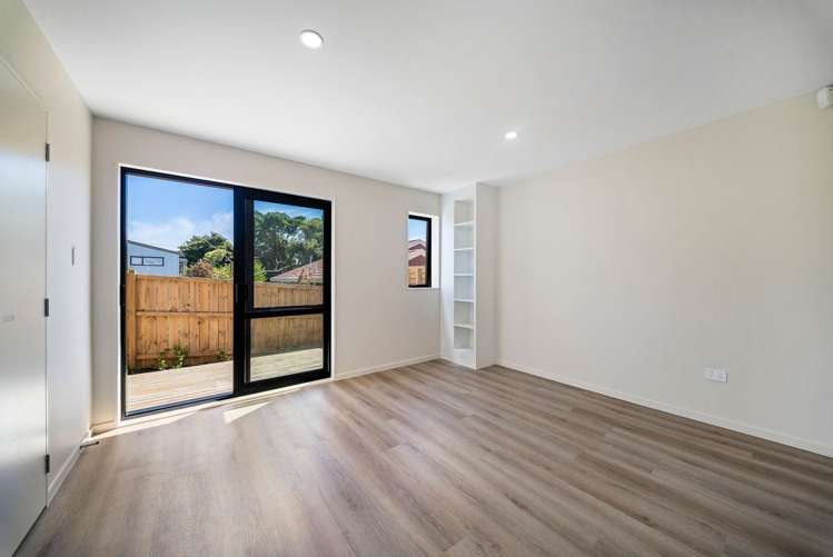 9/2 Nikau Street New Lynn_6