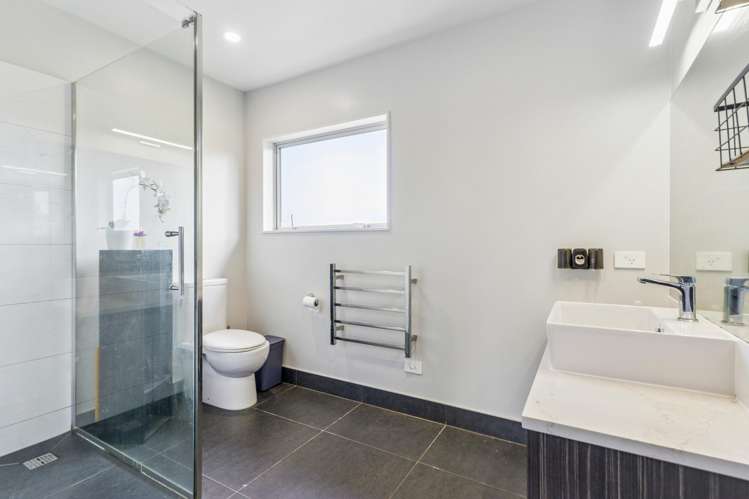 220 Forest Hill Road Waiatarua_23