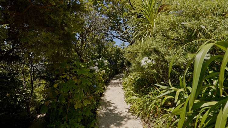 60 Pomare Road Tirohanga_26