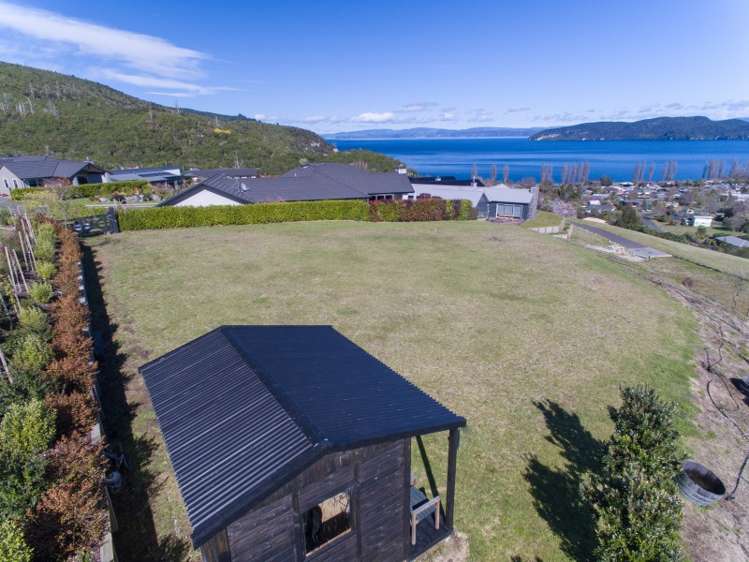 14 Peregrine Place Kinloch_11