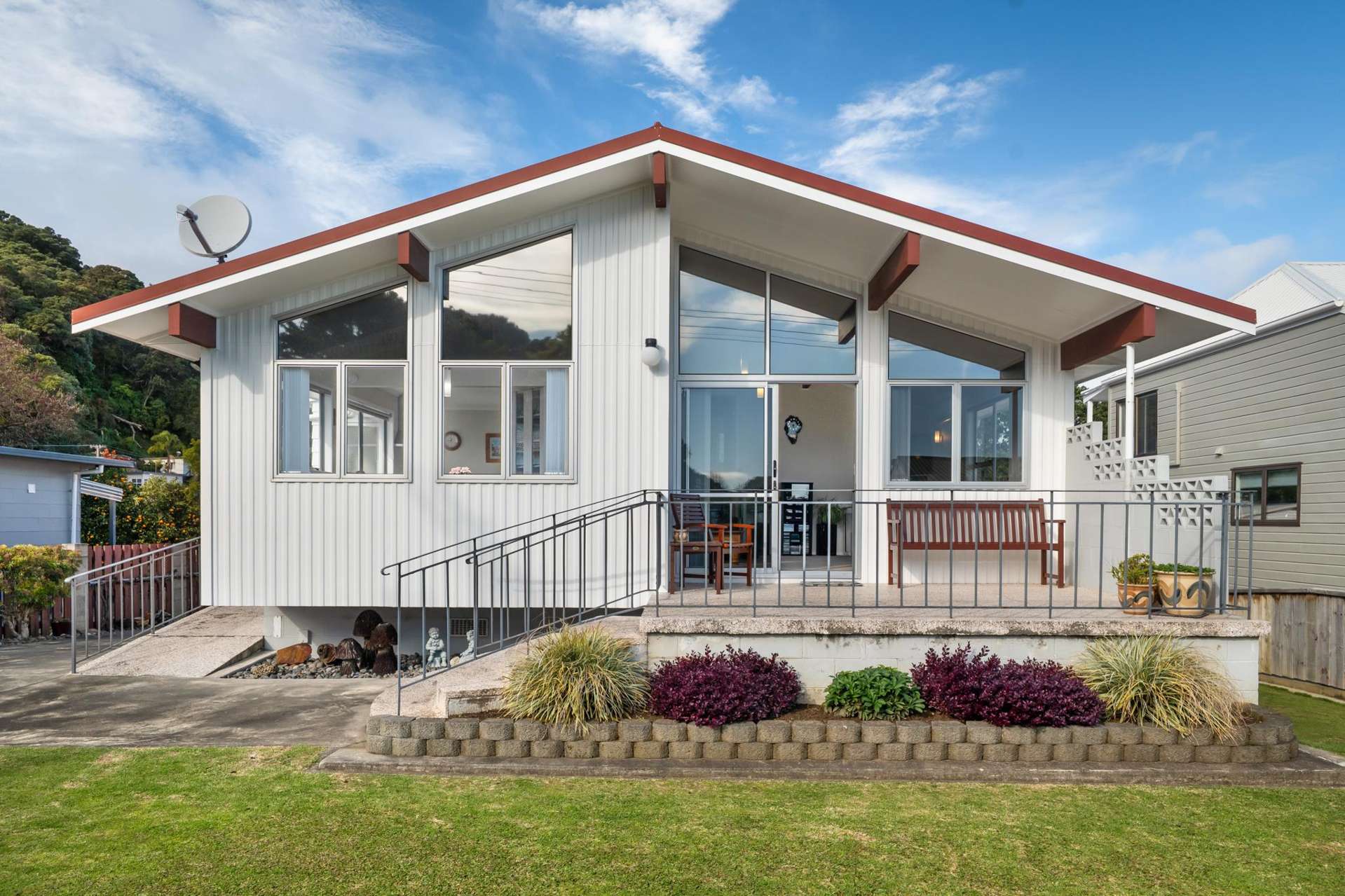 5 West Crescent Te Puru_0