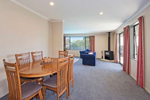 46 Otia Drive Richmond_4