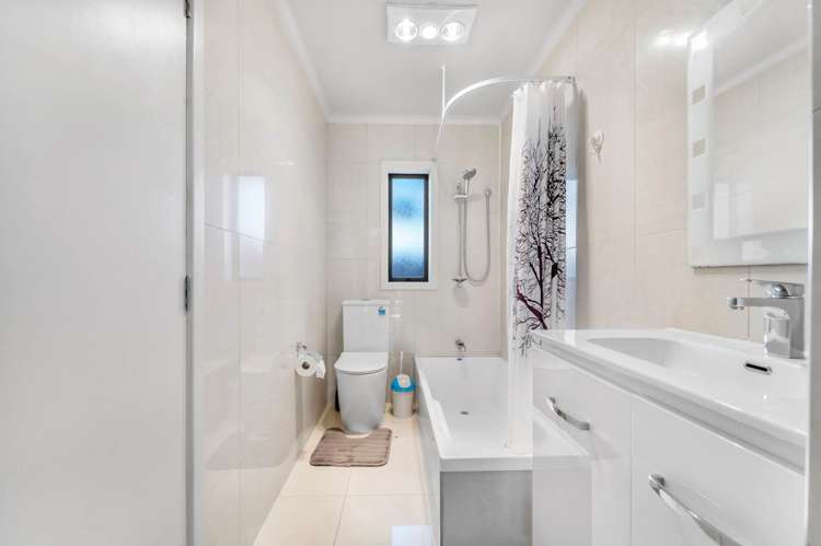 6 Youth Street Mt Roskill_12