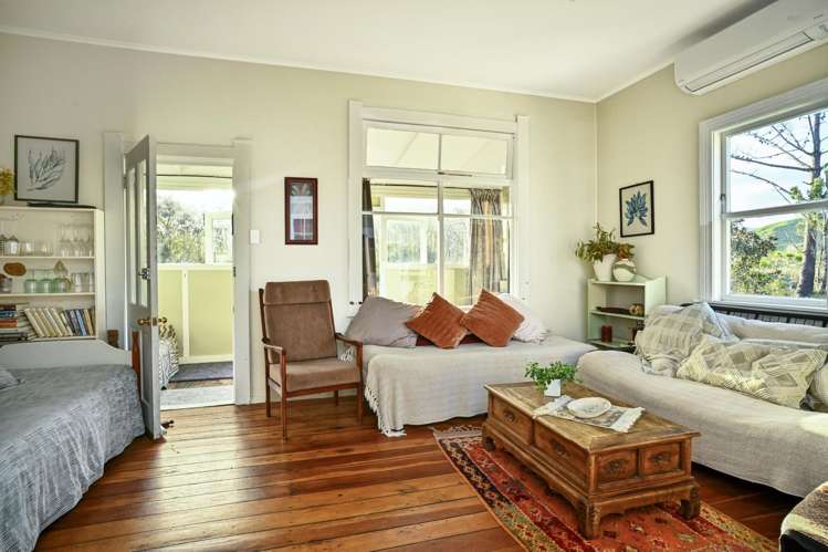 11 YMCA Road Māhia_15