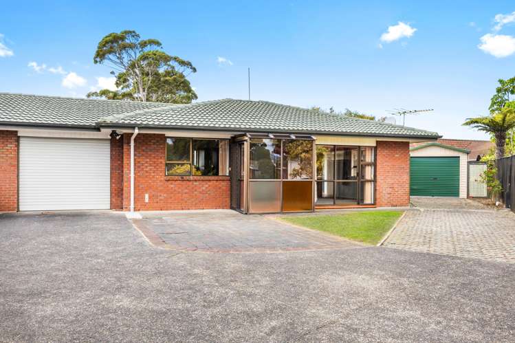 1/6 Annette Avenue Te Atatu South_2