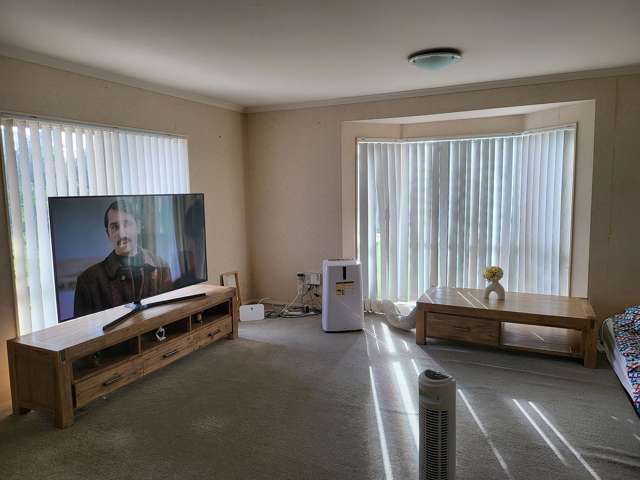 69 Medvale Avenue Flat Bush_2