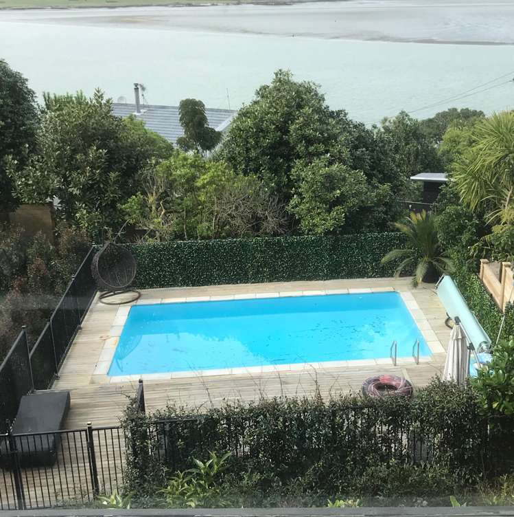 62 Aldersgate Road Hillsborough_14