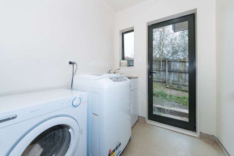 7 Vanhest Way Ranui_23