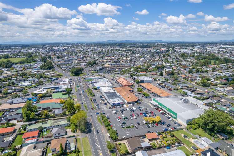 Unit 6 at 35 Whatawhata Road Dinsdale_11