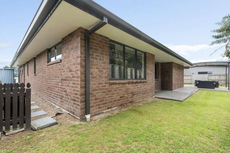 6 Atkins Way Ohauiti_24