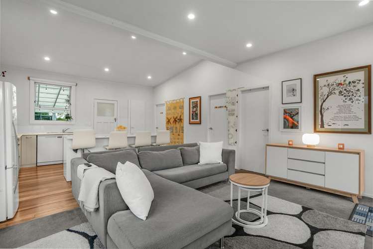 21 Tuatoru Street Eastbourne_6