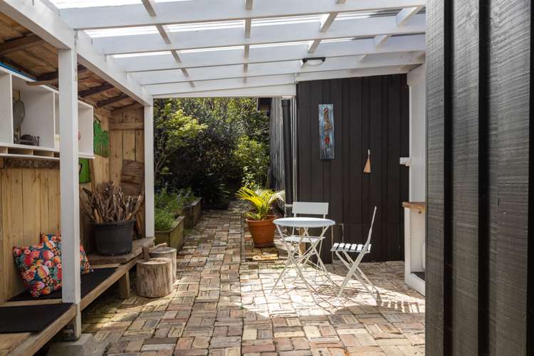 264 Beach Road Campbells Bay_26