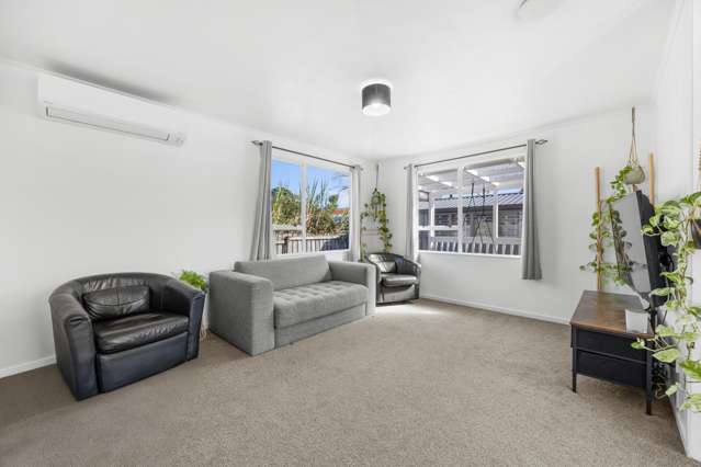 2/212 Waitemata Drive Ranui_2