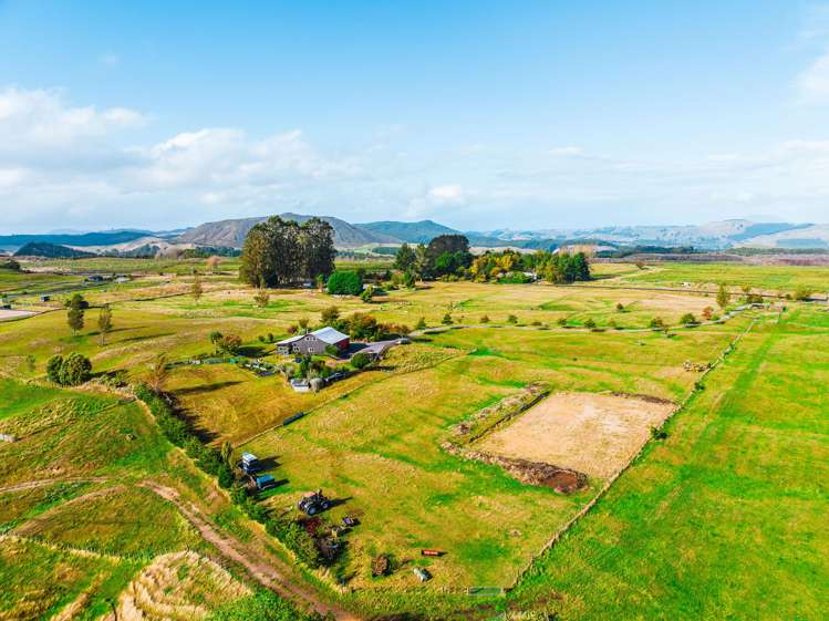 216 Kawakawa Road Kinloch_26