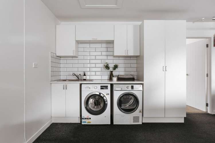 14 Glenmonarch Place Pyes Pa_25