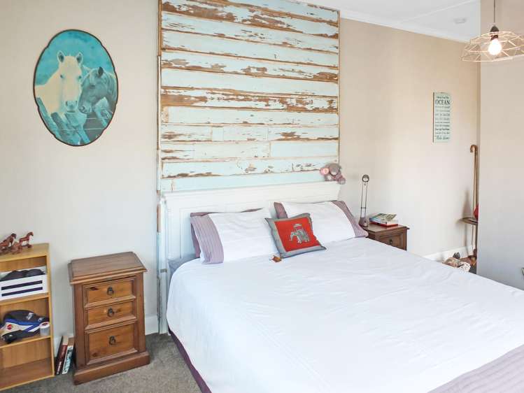 15 Roore Street Foxton Beach_12