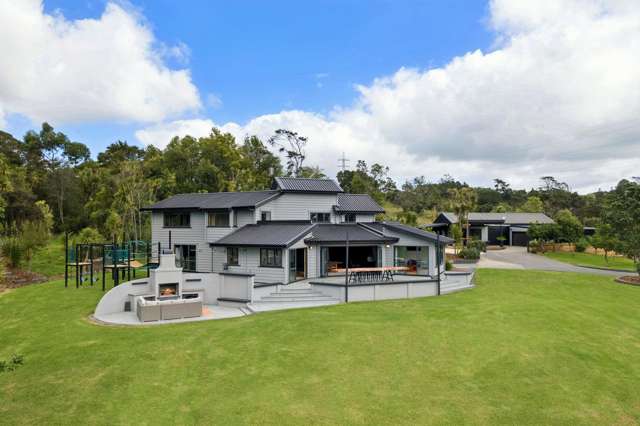 Contemporary Luxury on Lush Park-like Grounds