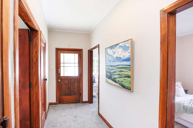 258 College Street West End_8