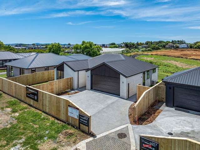 Brand New Mike Greer Home – Move Quickly