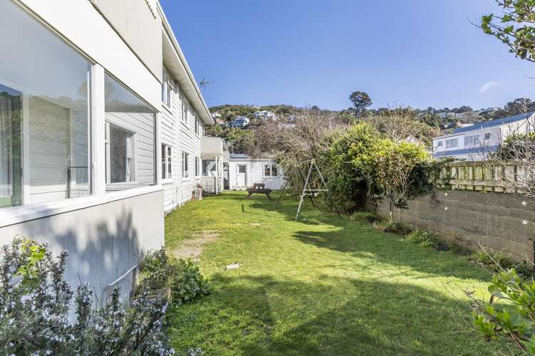 3/139 Queens Drive Lyall Bay_10